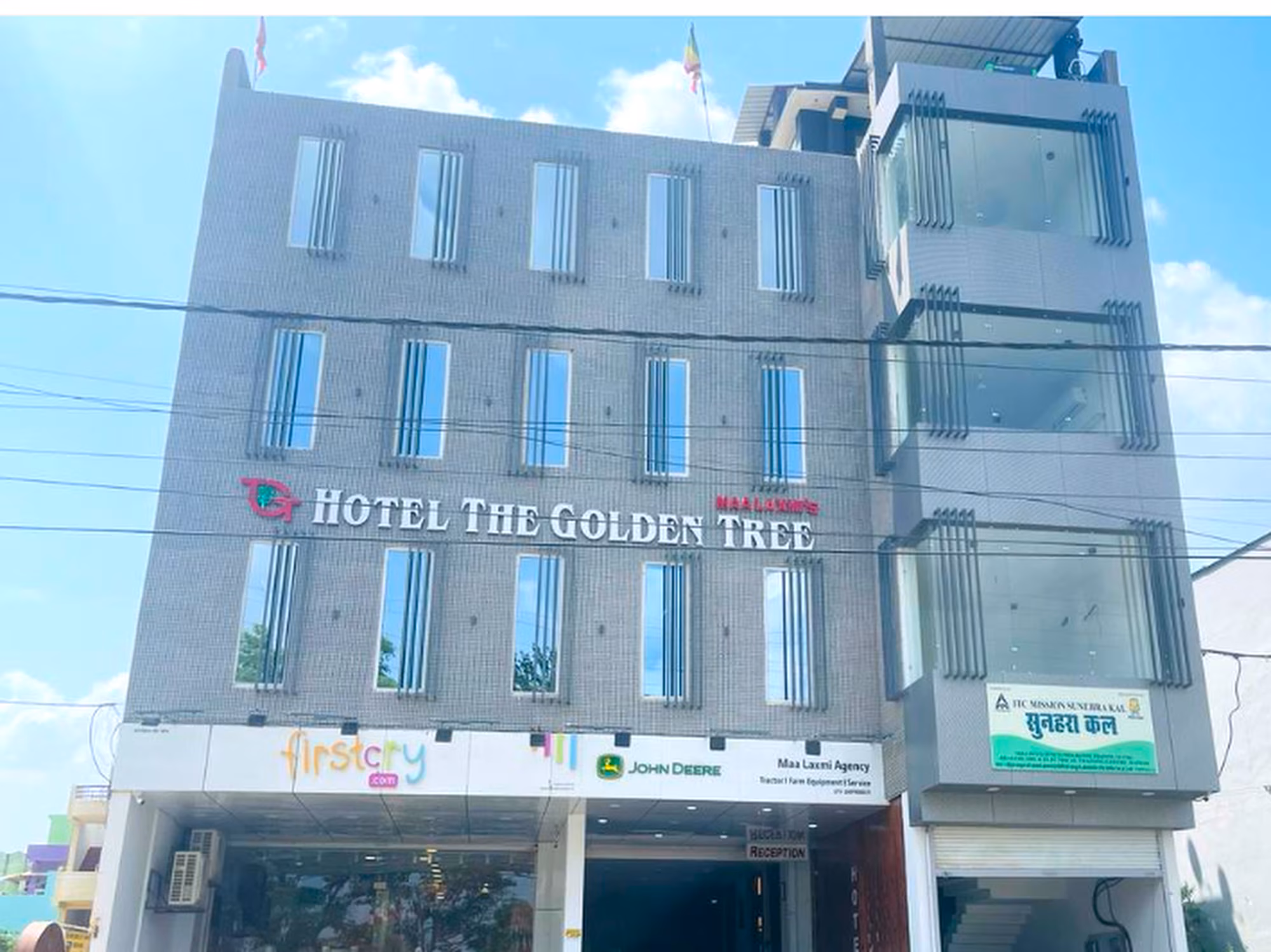 Hotel Golden Tree